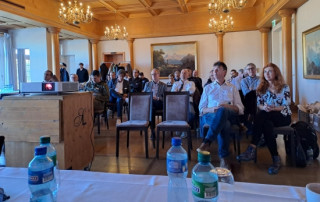 Home svg+xml,%3Csvg%20xmlns%3D%27http%3A%2F%2Fwww.w3 - Home