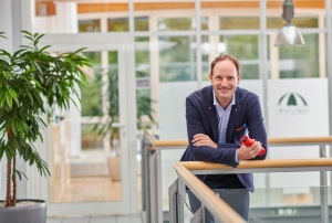 Home Bernhard Lindner 1 - Home