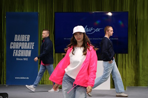 Daiber Fashion Show Gallery 01 - Home