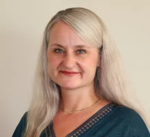 mediaberatung sarah 220x200 - connect