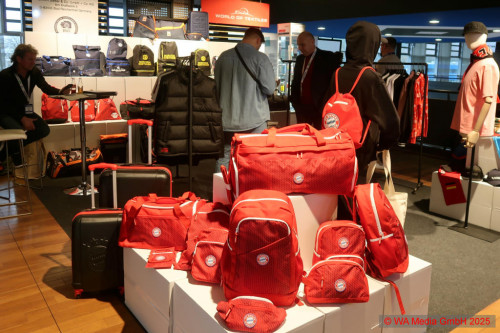 MMHH 2025 Gallery 11 DCE - Merchandising Fair Hamburg: All for the fans