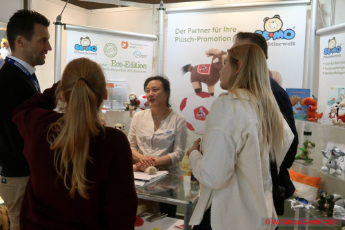 MMHH 2025 Gallery 16 DCE - Merchandising Fair Hamburg: All for the fans