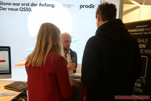 MMHH 2025 Gallery 17 DCE - Merchandising Fair Hamburg: All for the fans