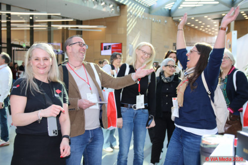 05 SKIMG 6395 DCE - HAPTICA live: Merch wins