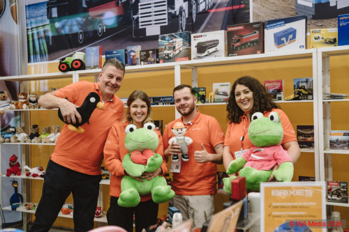 10 289 A7203661 DCE - HAPTICA live: Merch wins