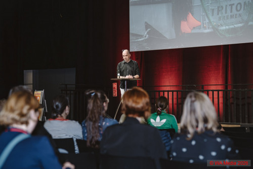 18 341 A7203921 DCE - HAPTICA live: Merch wins