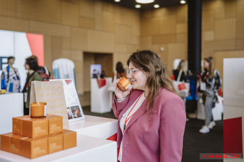 28 189 A7203218 DCE - HAPTICA live: Merch wins