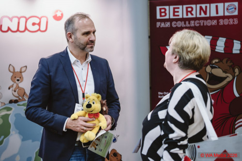 31 157 A7203067 DCE - HAPTICA live: Merch wins