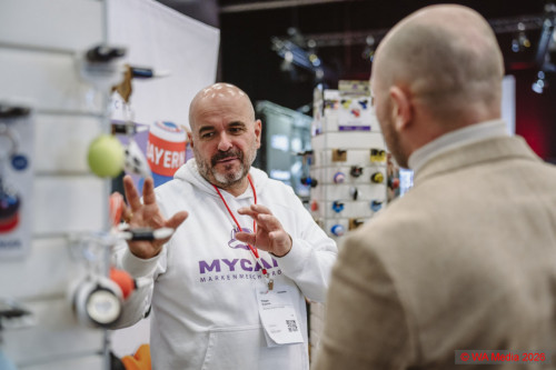 32 154 A7203050 DCE - HAPTICA live: Merch wins