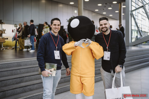 44  244 A7203449 DCE - HAPTICA live: Merch wins