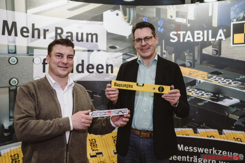 47 391 A7204175 DCE - HAPTICA live: Merch wins