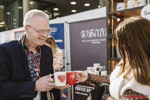 56  A7202678 DCE - HAPTICA live: Merch wins