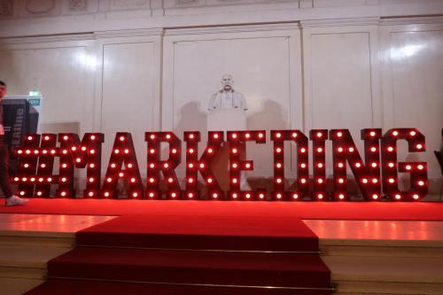 markedingWien 04 - markeding Vienna: Overwhelming