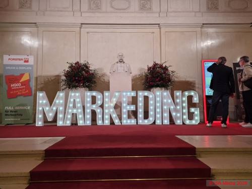 markeding26 05 DCE - markeding Vienna: new benchmark set